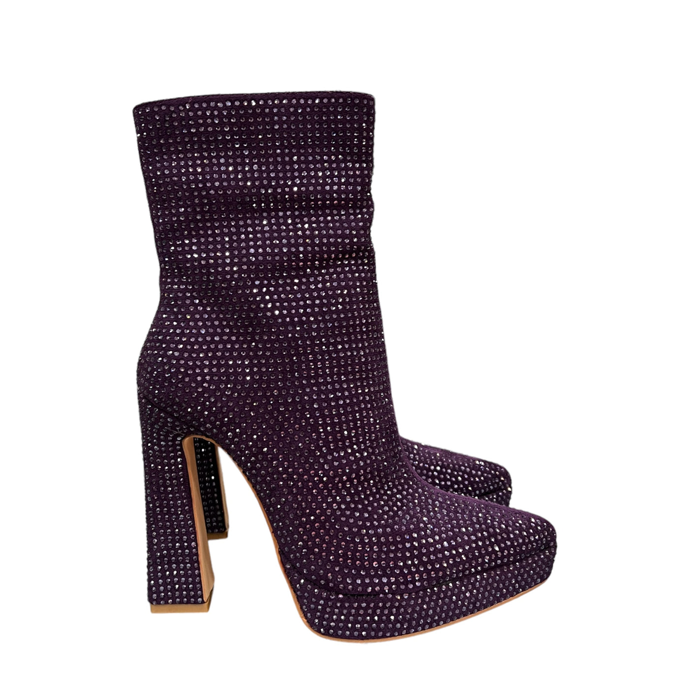 Ilaria purple